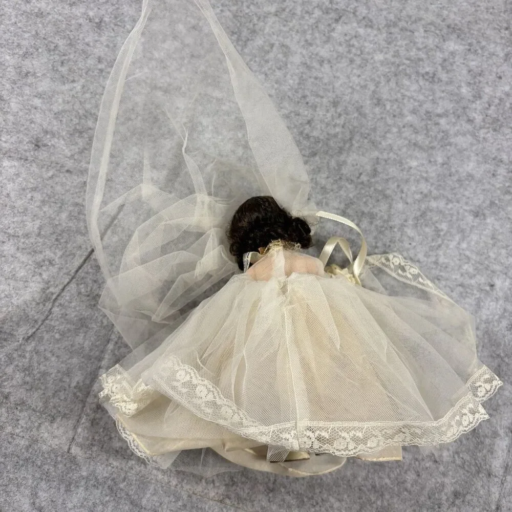 Vintage 1980s Madame Alexander Storyland / Miniature Showcase Bride Doll 435 8